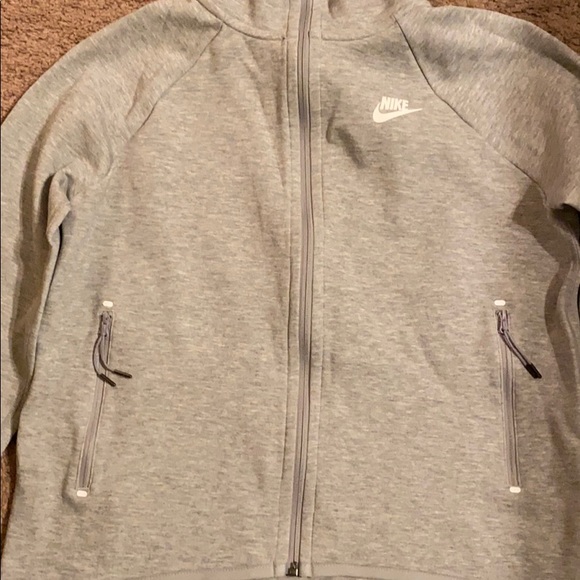Nike Women’s Front Zip Hoodie - Picture 4 of 7